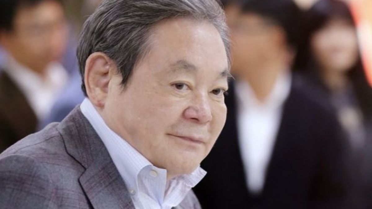 Zemřel „král poustevník“, který ze Samsungu vytvořil světového giganta